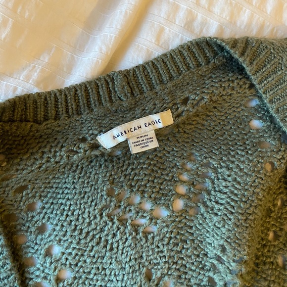 ‼️SOLD‼️ Green American Eagle Knit Cardigan - Picture 3 of 3